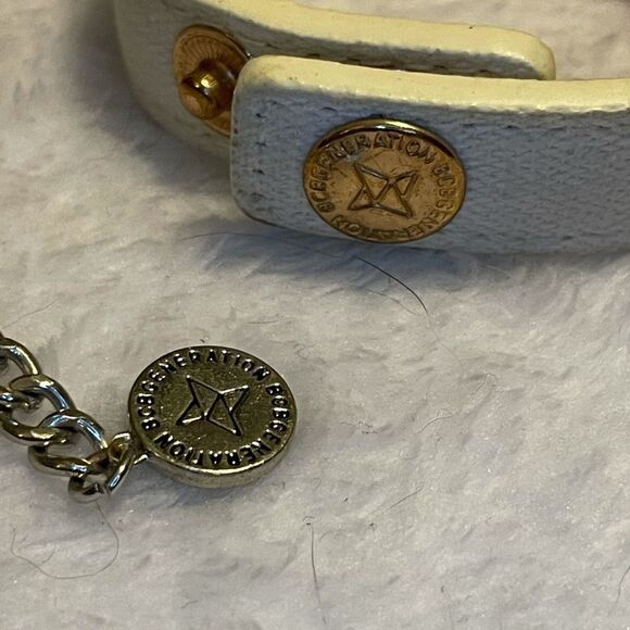 BCBGeneration Lot of two Cuff Bracelet FAITH LOVE Silver, Rose Gold on White - Picture 4 of 8